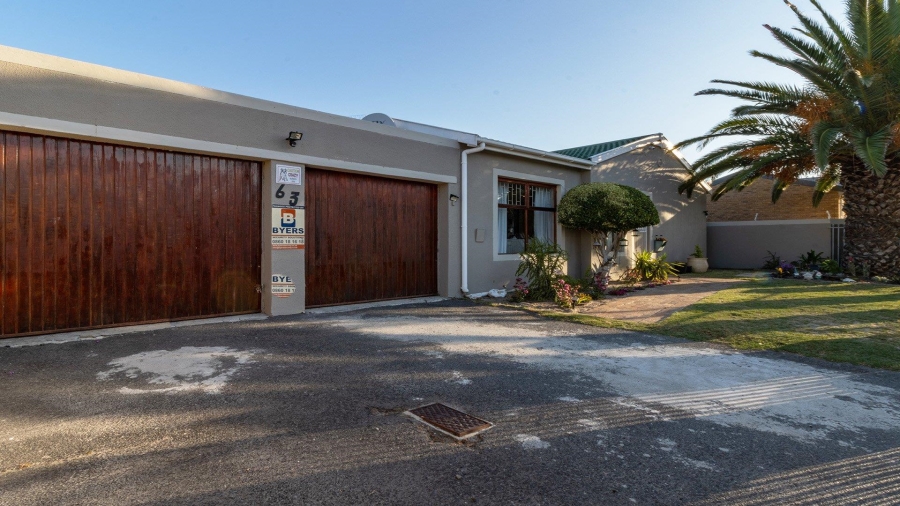 3 Bedroom Property for Sale in Glenwood Western Cape